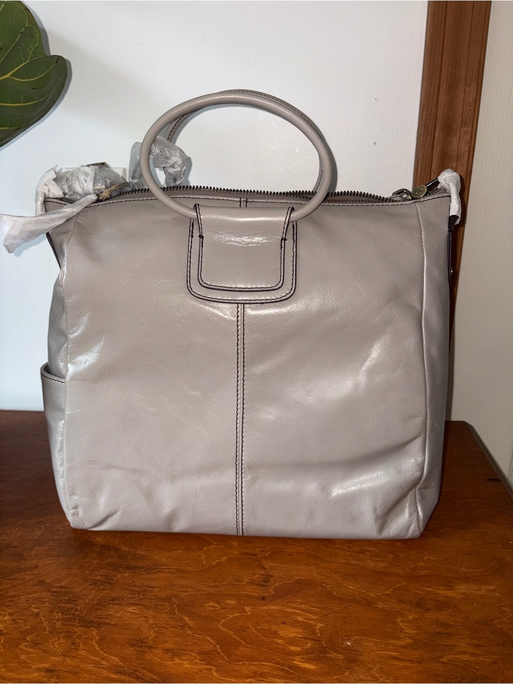 HOBO Sheila Women's Leather Tote Bag - Picture 4 of 14